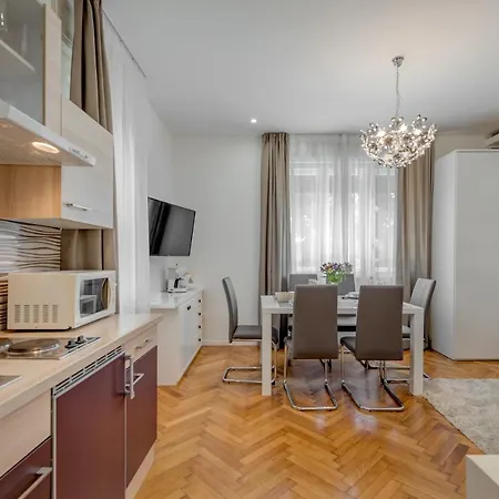 Apartment Seaside Bacvice &