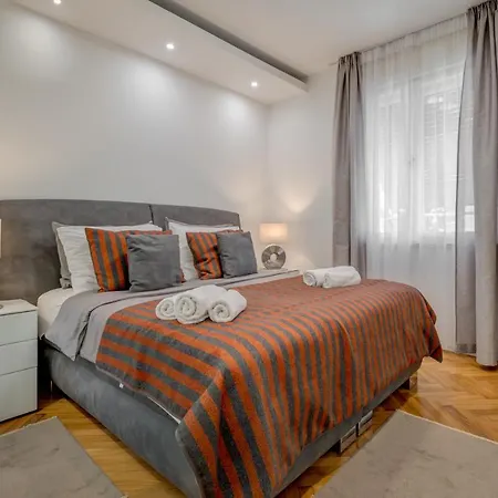 Seaside Bacvice & Apartment